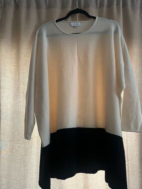 Cream and Black Colorblock Long Sleeve Tunic Top